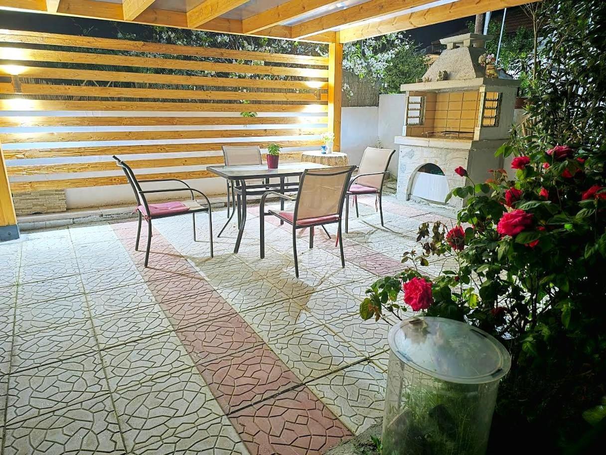 Seas The Moment Apartment Nea Kallikrateia Exterior photo